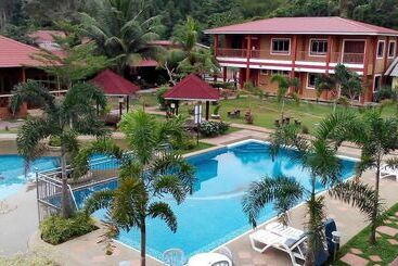 Hotel Purnama Beach Resort