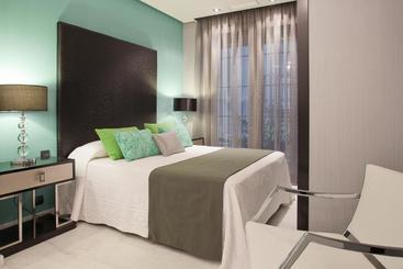 Home Club Micalet Apartments