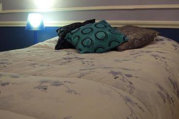 تختخواب و صبحانه Petit El Vitraux