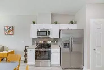 کلبه Quiet Houston Home   9 Mi To Downtown Aquarium!