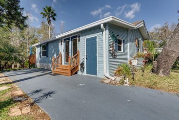 Cottage W/ Family Friendly Perks: 5 Mi To Disney!