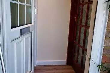 Impeccable 1 Bed Lodge In Eastleigh