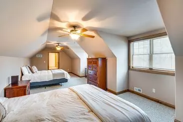 コテージ Lakefront Waterford Home W/ Game Room & Grills!