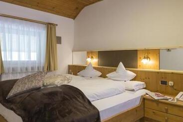 酒店 Chalet Olympia