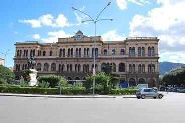 Hotel La Casa Dei Limoni