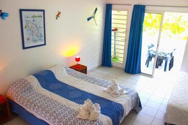 ホテル Residence Les Cayalines