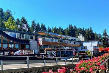 Hotel Residence Lores 2 Go Vacanze