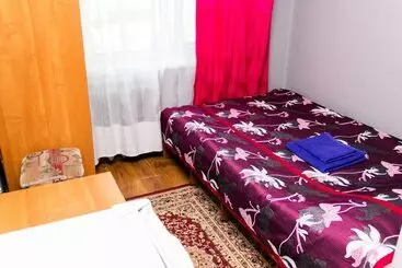 هتل Tahar