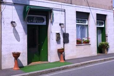 Отель Hostello Don Carlos