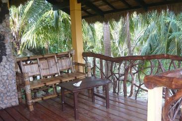 Hotel Mangrove Oriental Bed & Breakfast Resort