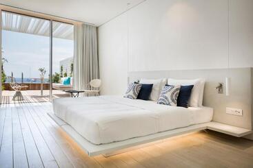 Hotelli Mykonos Dove Beachfront