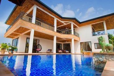 Hotel Phoenix Lakeside Pool Villa