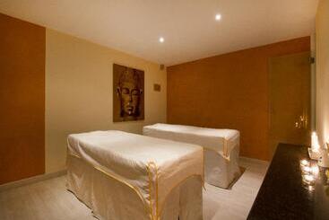 آپارتمان Iberostar Ciudad Blanca