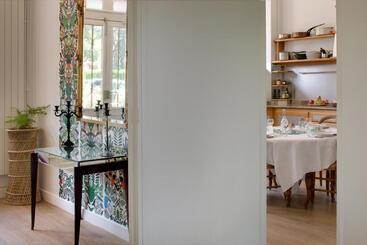 ペンション Le Monde De Charlie