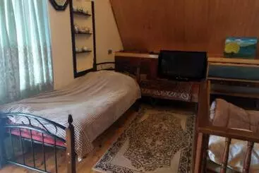 پانسیون Maho S Guest House