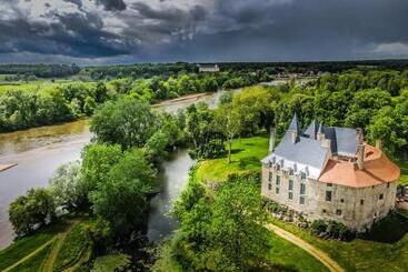 ベッドアンドブレックファースト Chambre D Hôte, Château De Meauce Louise Et Marie