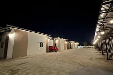 فندق 24 Sleep Resort Khlong Luang Hospital