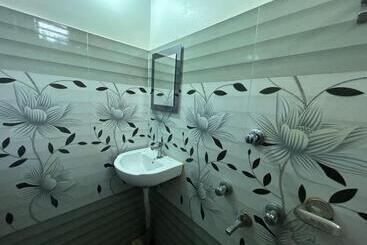 Hotel New Nayantara Lodge