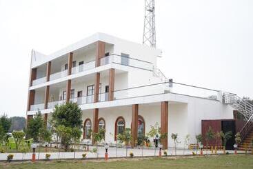 Hotelli Royal Delight Resort