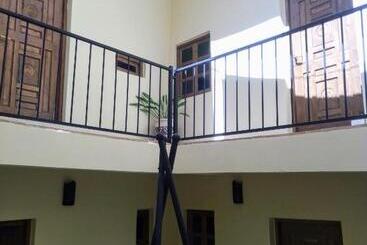 Riad Bouganville Bleu