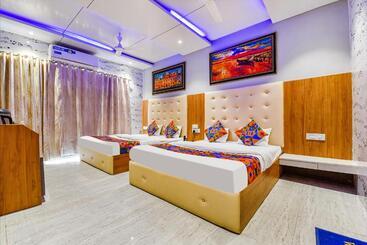 Fabhotel Prime Maya Palace