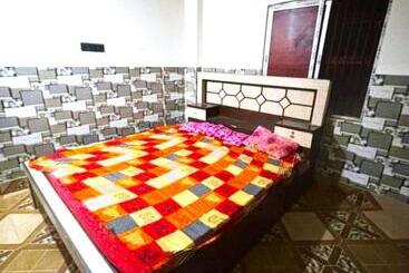 Отель Grg Sunrise Plaza Deoghar