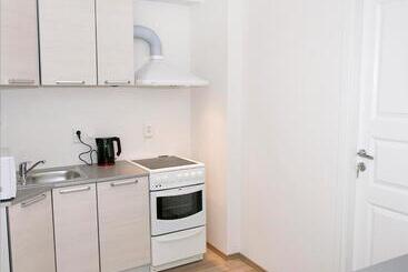 پانسیون Private Room In A Shared Apartment