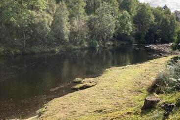 مبيت وإفطار Invercassley Cottage