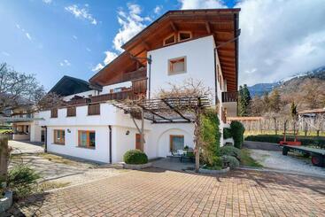 Fröhlichhof Wohnung Apfelblüte