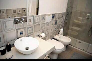 פנסיון Debirooms