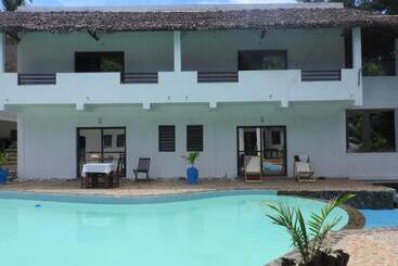 호스텔 Auberge Sakati Art