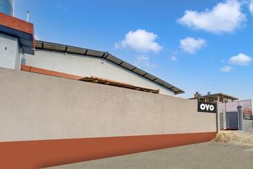 Отель The Farmhouse Inn