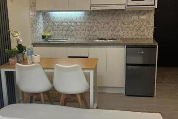 شقة فندقية Joyce Condo @ Centrio Towers