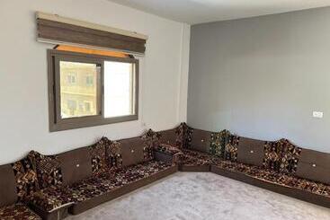 پانسیون Eman House