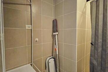 Apartmanszálloda Brand New Central Convenience Studio Condo With Balcony In Araneta City Cubao