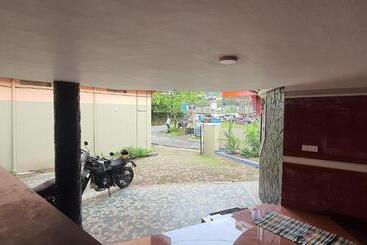 Hotel Bambino Homestay