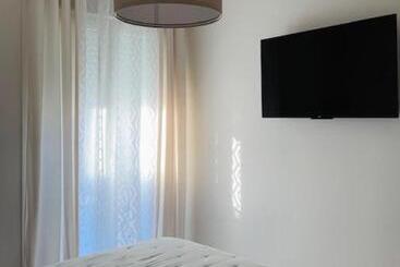 Pensió Nieves Centro