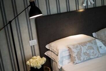 Residence Lungomare   Charming Apartments