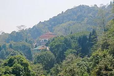 Bed & Breakfast Serendipity By The Mountains