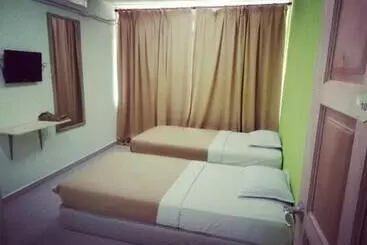 Hotel F