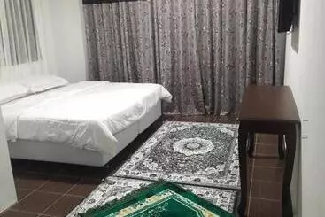 Hotelli Nor@az Roomestay