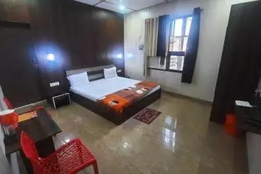 Hotel Bharat Bhoomi