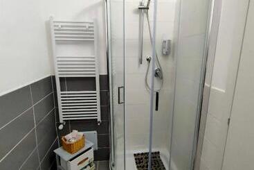 تختخواب و صبحانه La Staccionata Bianca