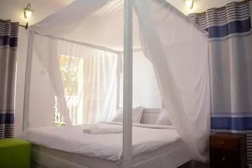 Captains Villa   Where Lake Malawi And Shire River Meet, Historical Hotel At Waterfront Next To The