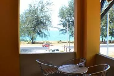 Retkeilymaja Teluk Lipat Seaview Inn