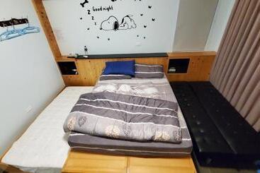 تختخواب و صبحانه Air Force