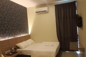 Otel Gebeng Industrial Park Budget