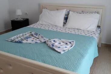 پانسیون Penelope S Rooms