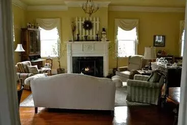 The Bed And Breakfast At Oliver Phelps