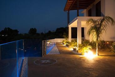 Bed & Breakfast A Tonnara